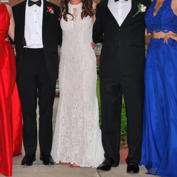 Prom Dress!! - Picture 3 of 5